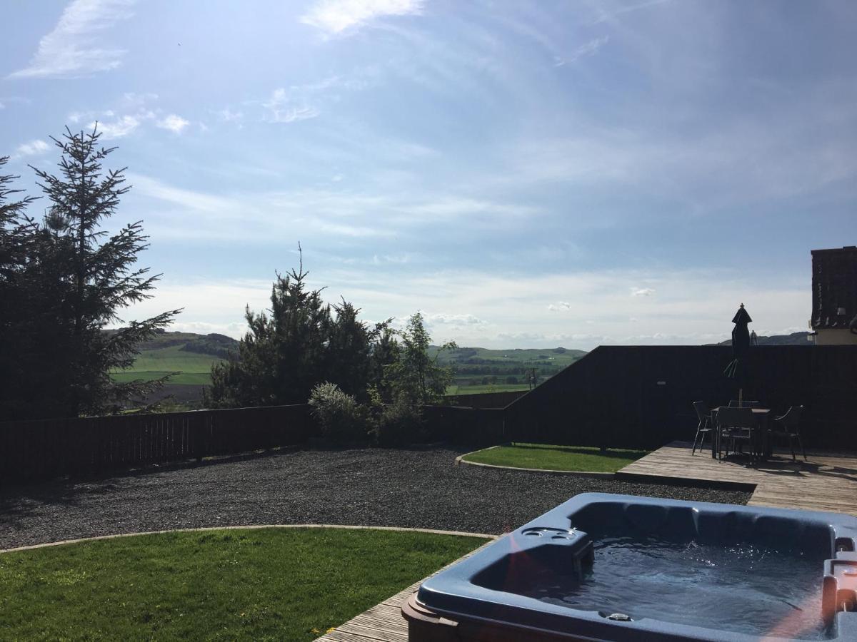 Cherry Blossom Cottage Cupar Exterior photo